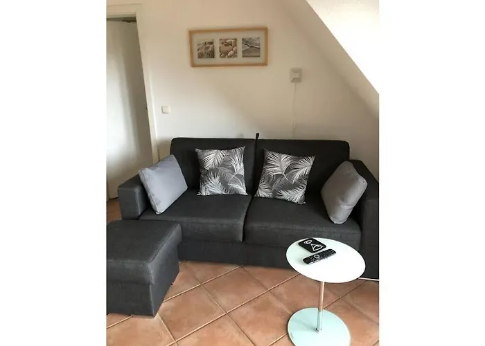 Bi De Kark Modern Retreat